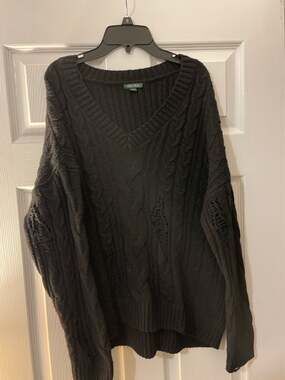 Wild Fable Black Distressed Oversized V-Neck Cable Knit Sweater